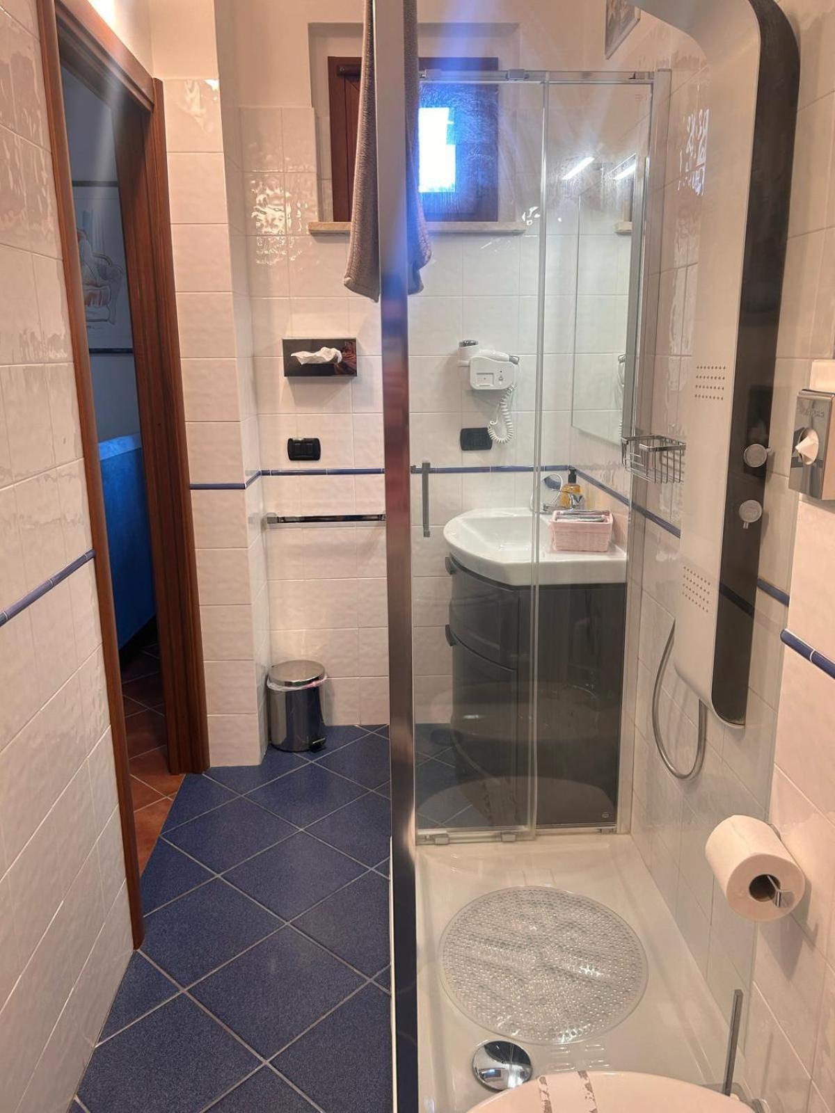 Casa Paola Nel Chianti Bed & Breakfast Кастелнуово Берарденга Стая снимка