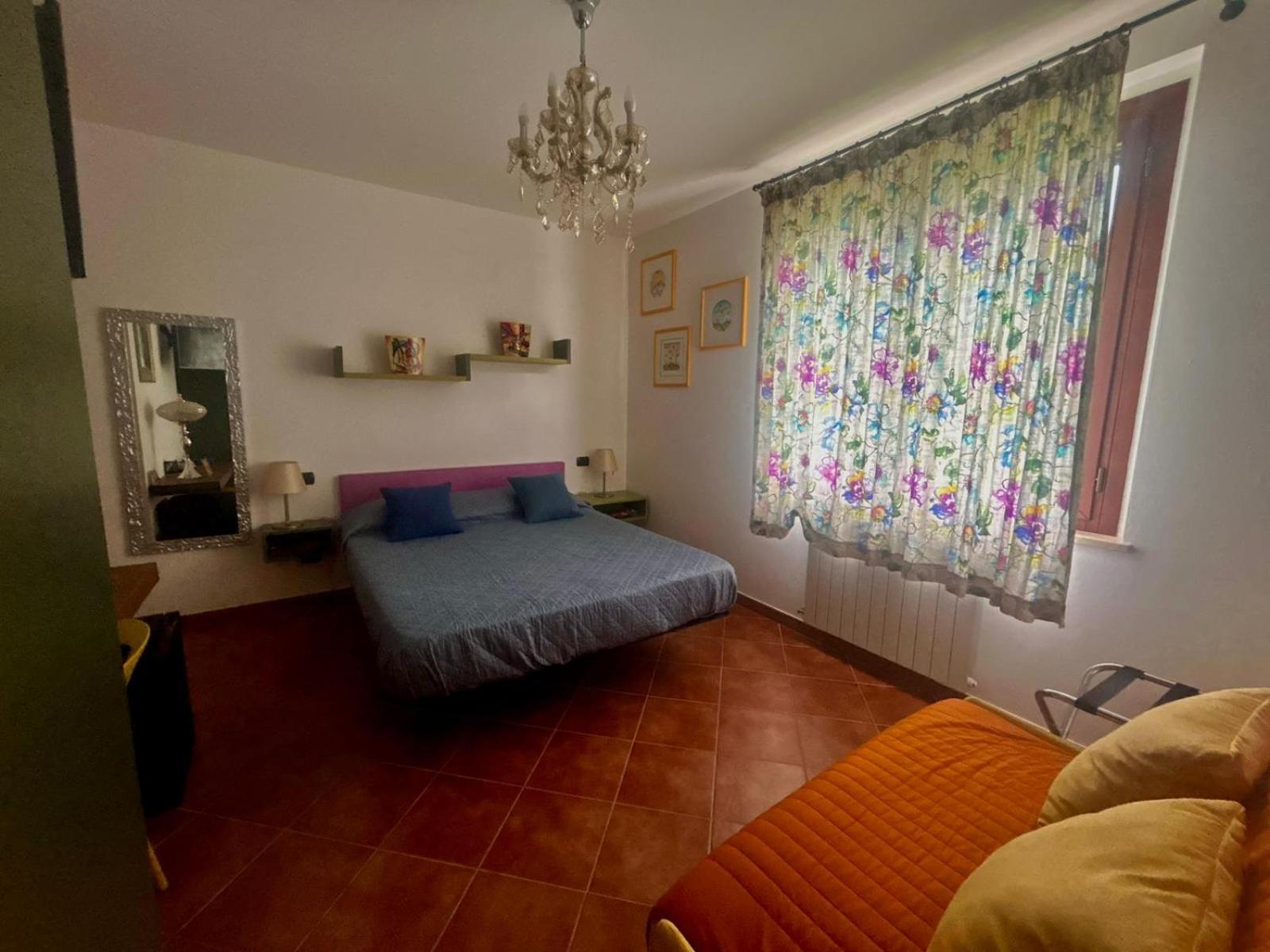 Casa Paola Nel Chianti Bed & Breakfast Кастелнуово Берарденга Стая снимка