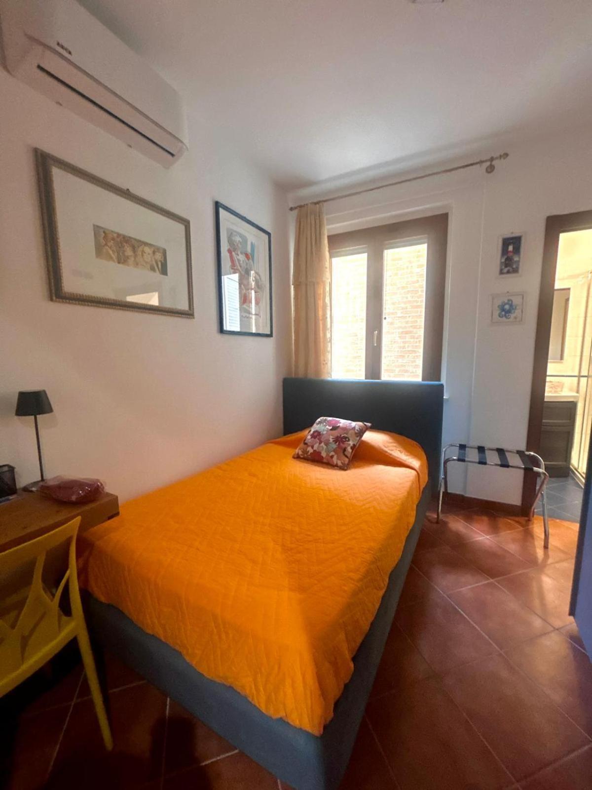 Casa Paola Nel Chianti Bed & Breakfast Кастелнуово Берарденга Стая снимка